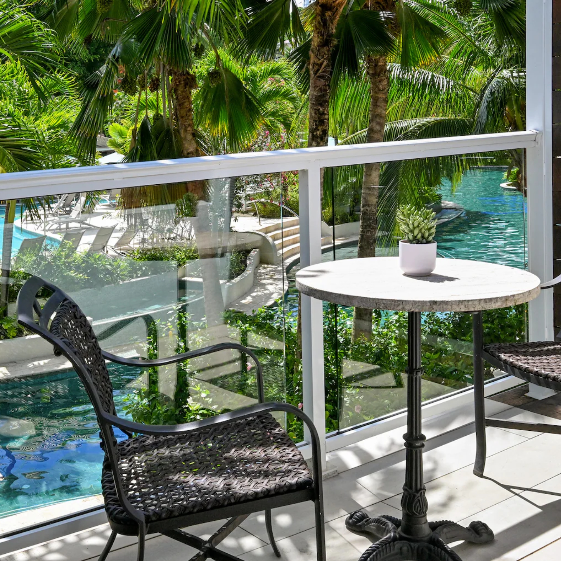 Sandals Halcyon Beach 777 Poolside Luxury Patio
