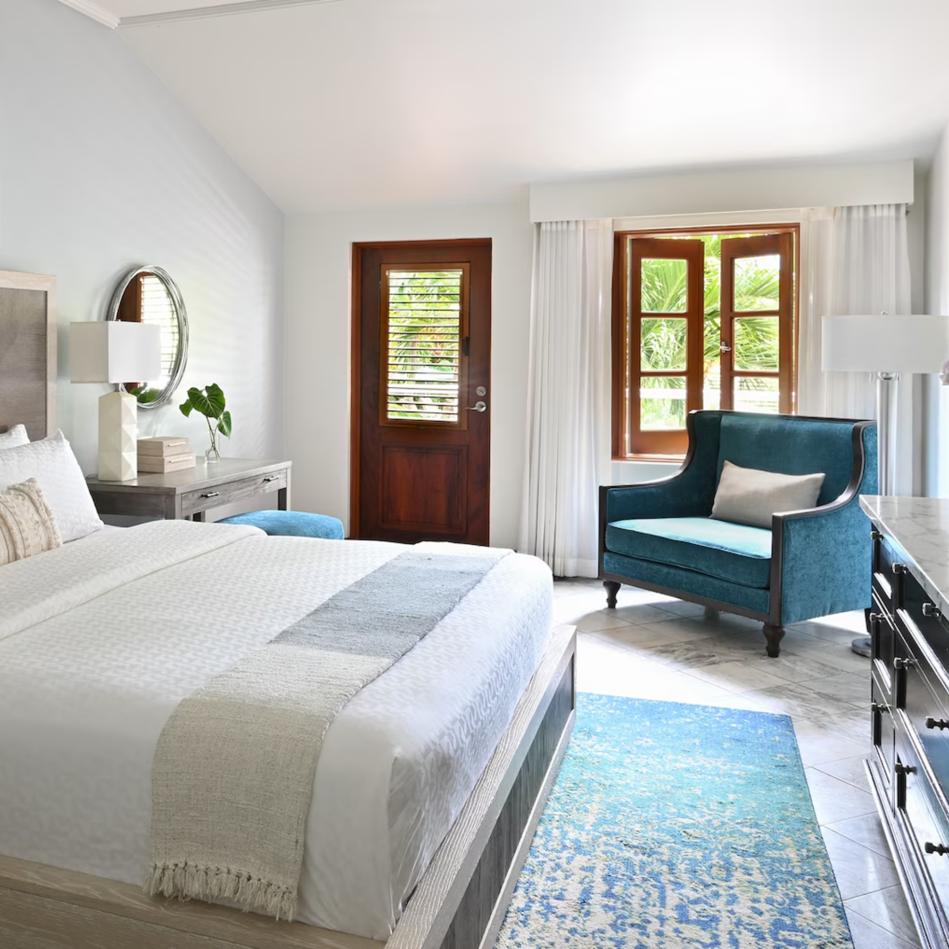 Sandals Halcyon Beach 777 Poolside Luxury