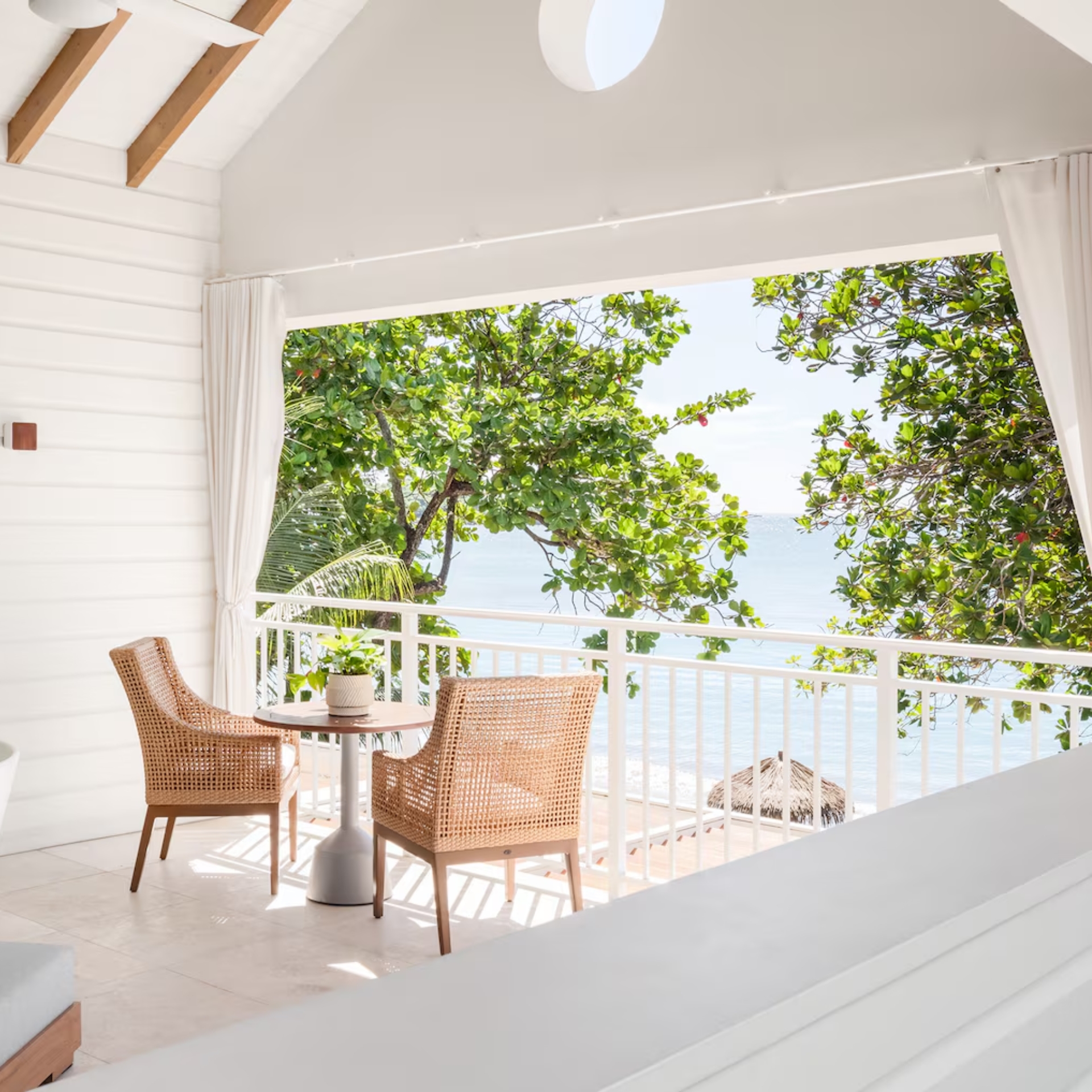 Sandals Halcyon Beach 777 Shore House Butler Villa Exterior