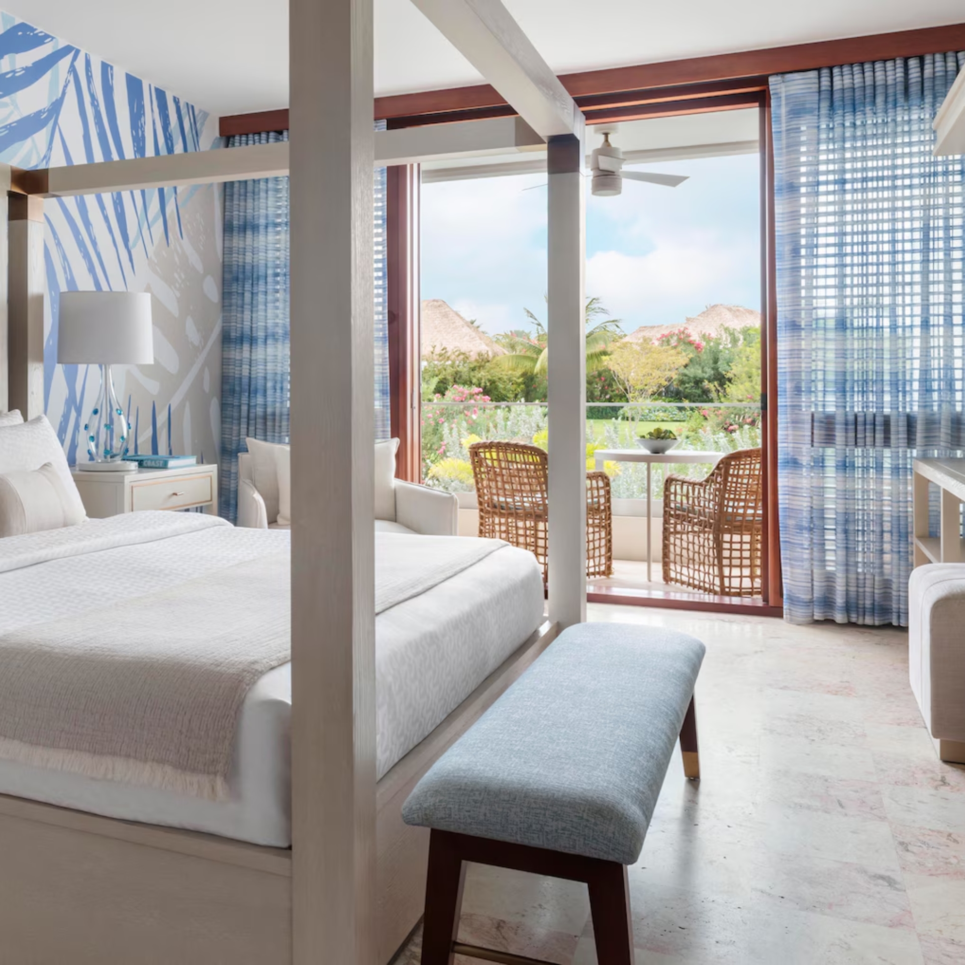 Sandals Royal Curacao 777 Subi Premium