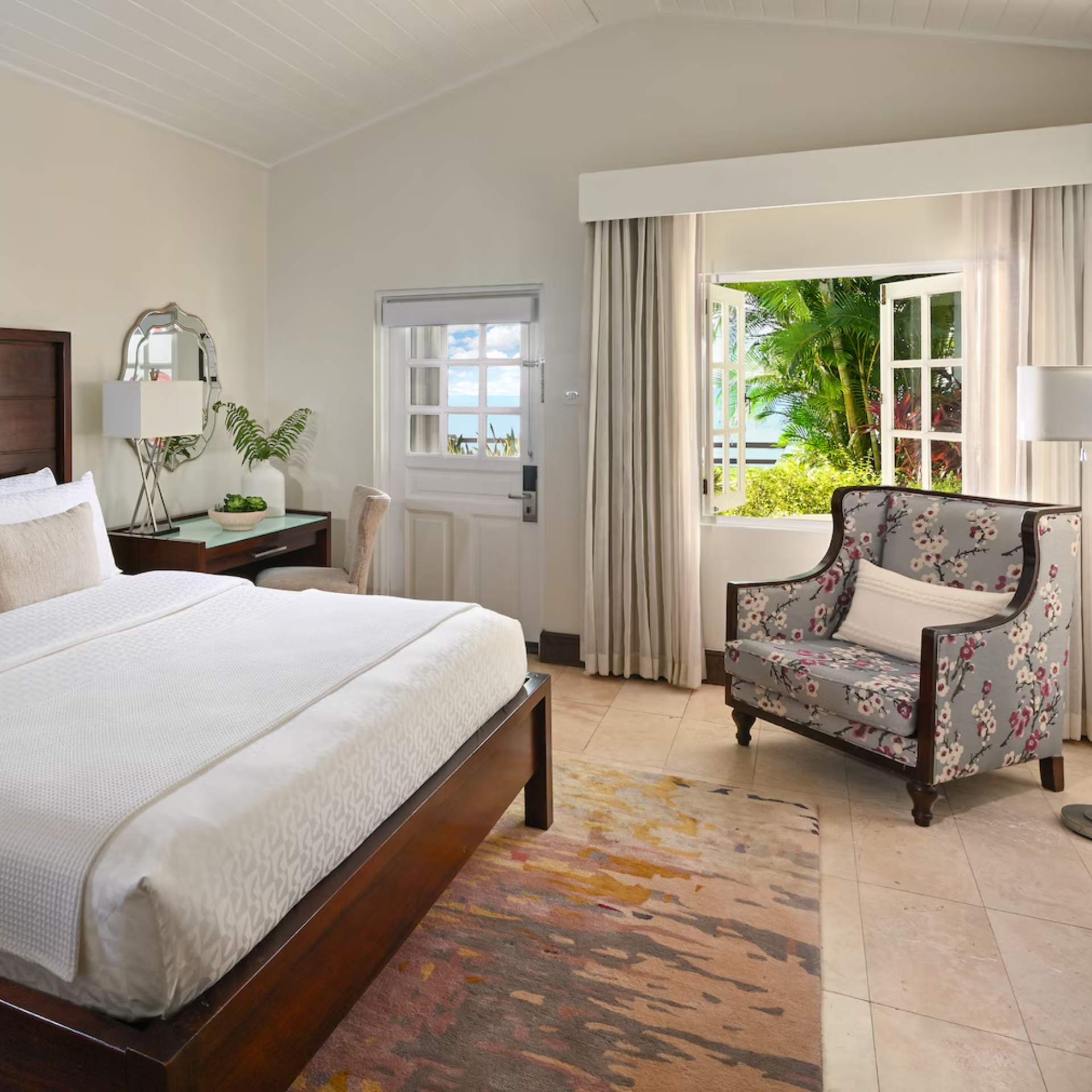 Sandals Halcyon Beach 777 Grand Lux Club