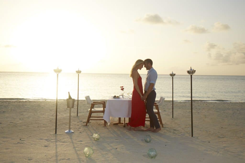 Sunset candlelight dinner for couples