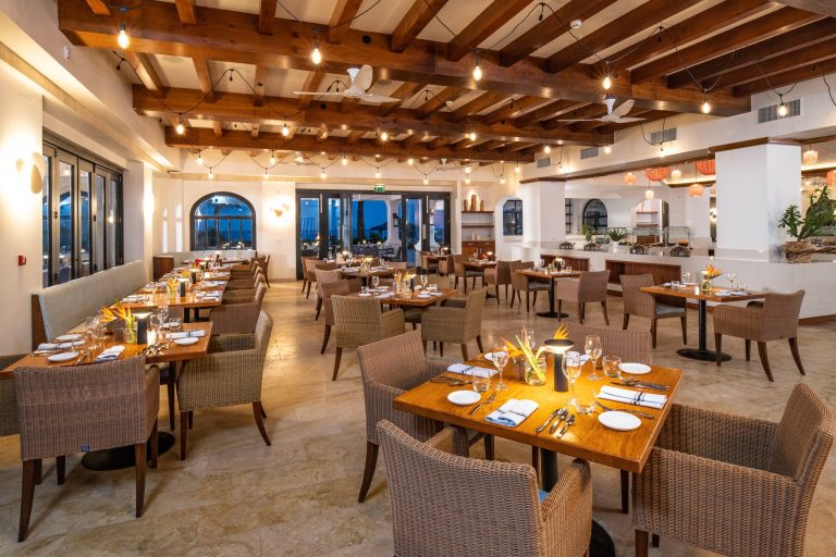Sandals Royal Curacao Pietra restaurant