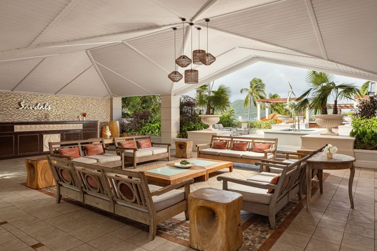 Sandals Grande St Lucian lobby