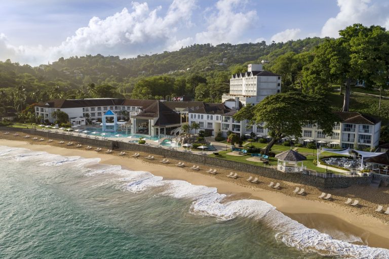 Sandals Regency La Toc beach