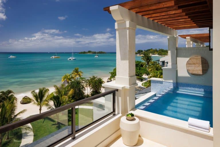 Sandals Negril SkyPool suite