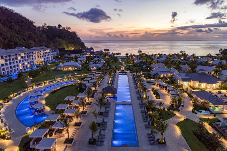 Sandals St Vincent main pool